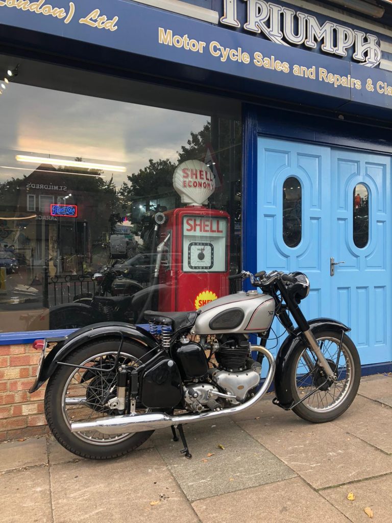 1952 Norton Model 7 - Ace Classics